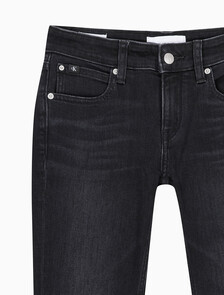 Buy 여성 바디핏 5 포켓 앵클 블랙 데님 in color WASHED BLACK LOGO LACE