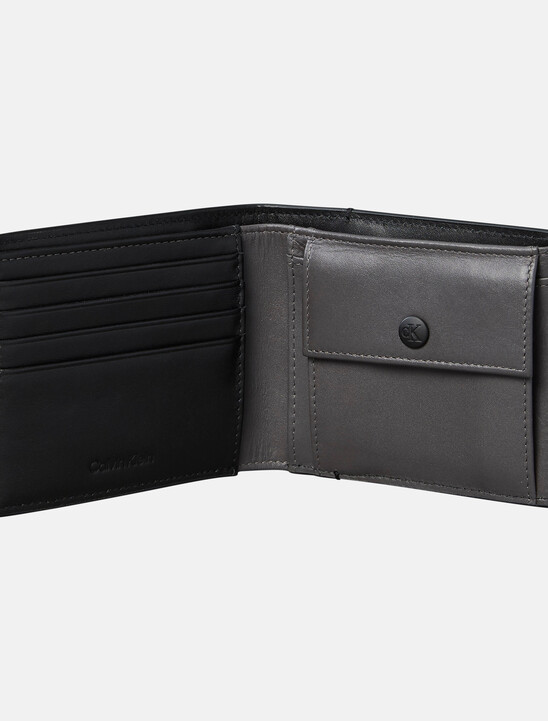 남성 볼드 로고 빌 폴드 지갑