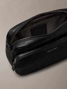 Buy 남성 엠블럼 AOP 디보스 카메라 백 in color BLACK
