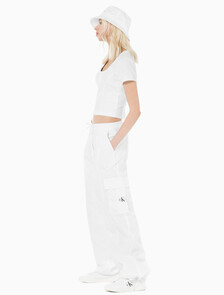 Buy 여성 소프트터치 화이트 카고 팬츠 in color BRIGHT WHITE