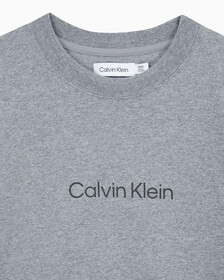 Buy 여성 릴렉스드 스탠다드로고 크루넥 반팔 티셔츠 in color MEDIUM GREY HEATHER