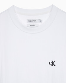 Buy 남성 릴렉스핏 아카이브 로고 크루넥 반팔 티셔츠 in color BRILLIANT WHITE