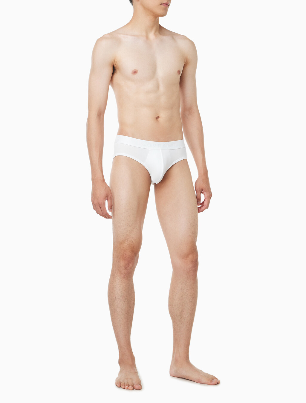 Buy 남성 CK 블랙 코튼 힙브리프 in color WHITE