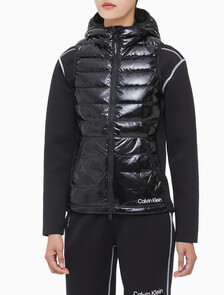 Buy 여성 슬림핏 다운 베스트 in color BLACK