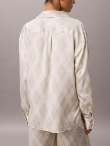 Buy 여성 새틴 쉬인 AOP 셔츠 in color ARGYLE MOONSTRUCK