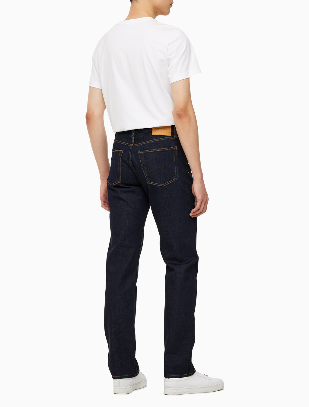 Buy 남성 스탠다드 스트레이트핏 다크블루 데님 in color CK RAW SELVEDGE