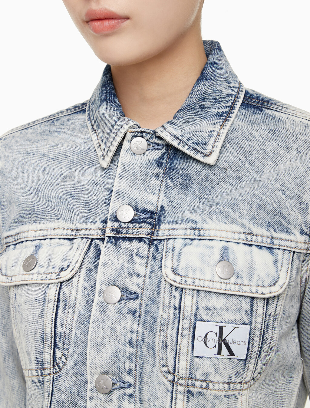 Buy 여성 익스트림 90's 크롭 데님 재킷 in color CHALKY BLUE