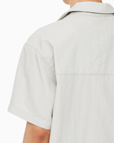 Buy 남성 릴렉스핏 반팔 셔츠 in color WHITE