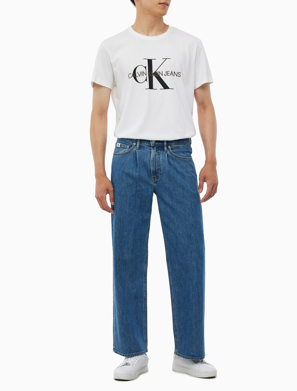 Buy 남성 90's 루즈핏 미드블루 데님 in color MID BLUE BACK EMBRO