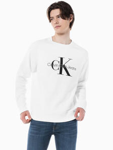 Buy 남성 레귤러핏 모노그램 로고 기모 스웨트셔츠 in color BRIGHT WHITE