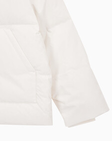 Buy 여성 숏 렝스 스탠드 카라 푸퍼 다운 재킷 in color WHITE