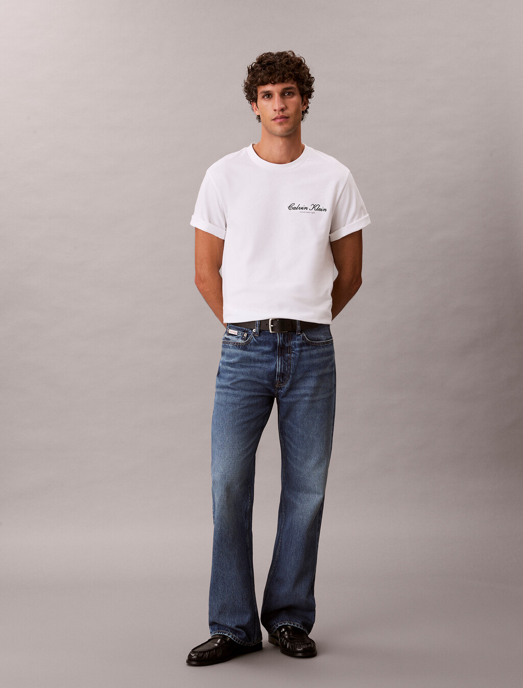 Buy 20S 마치 그래픽 시즈널 패션 레인지 티 in color BRIGHT WHITE