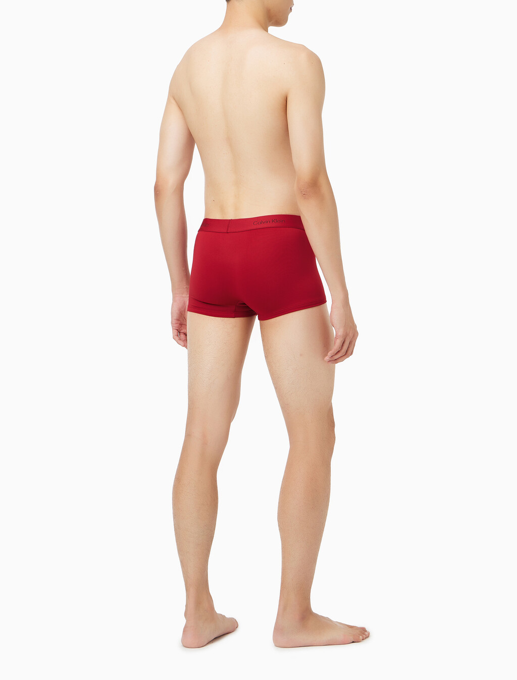 Buy 남성 모던 로고 패치 마이크로 로우 라이즈 트렁크 in color red