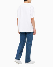 Buy 남성 릴렉스핏 스탠다드 로고 크루넥 반팔 티셔츠 in color BRILLIANT WHITE