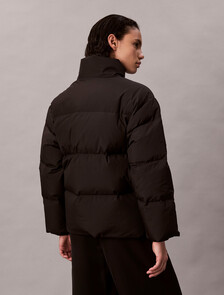 Buy 여성 숏 렝스 스탠드 카라 푸퍼 in color BLACK