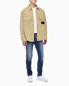 Buy 남성 오버사이즈핏 프리미엄 에센셜 집업 셔츠 in color TRAVERTINE