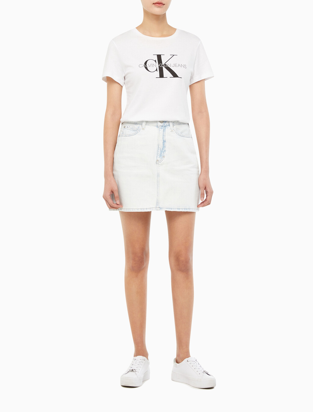 Buy 여성 하이라이즈 미니 데님 스커트 in color CHALKY BLUE