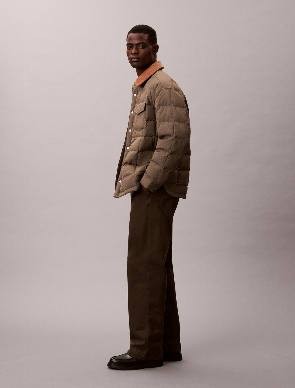 Buy 남성 90s 베기핏 치노팬츠 in color BROWN