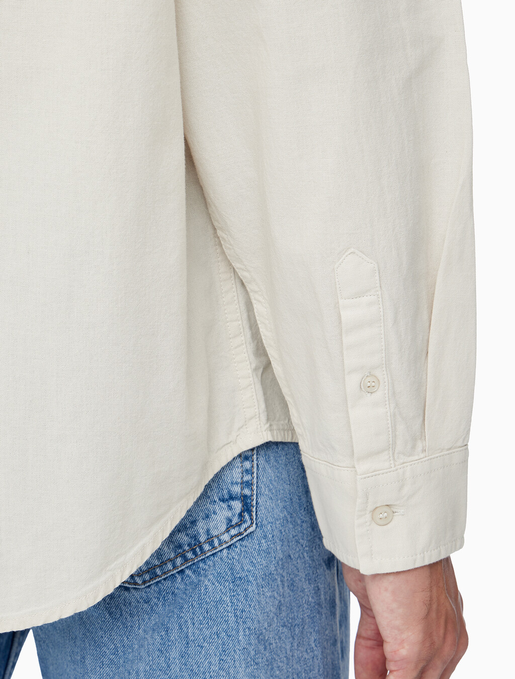 Buy 남성 릴렉스핏 샴브레이 코튼 셔츠 in color LIGHT BEIGE