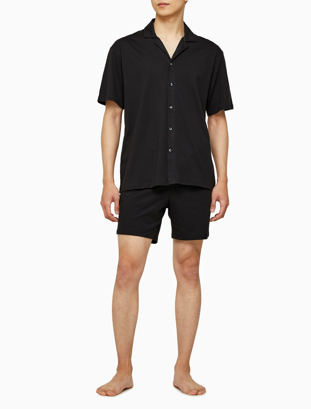 Buy 남성 니트 텐셀 쿨링 숏슬리브 버튼다운 탑 in color BLACK