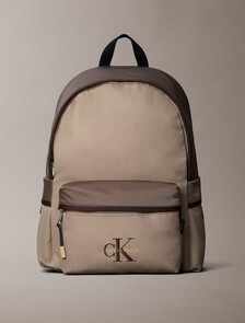 Buy 남녀공용 볼드 로고 컬러블록 라운드 백팩 in color Desert Taupe