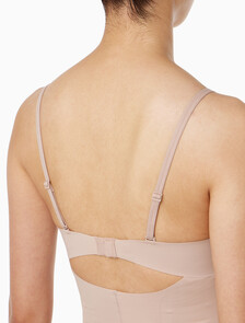 Buy 여성 센슈얼 스트레치 레이스 바디수트 in color CEDAR