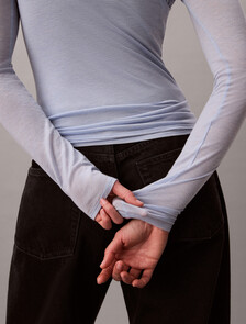 Buy 여성 울 블랜드 페미닌 더블레이어 탑 in color Light blue