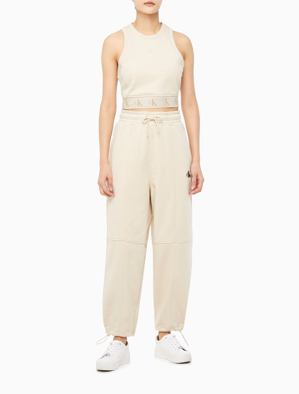 Buy 여성 리피트 크롭 로고 탱크 탑 in color CLASSIC BEIGE