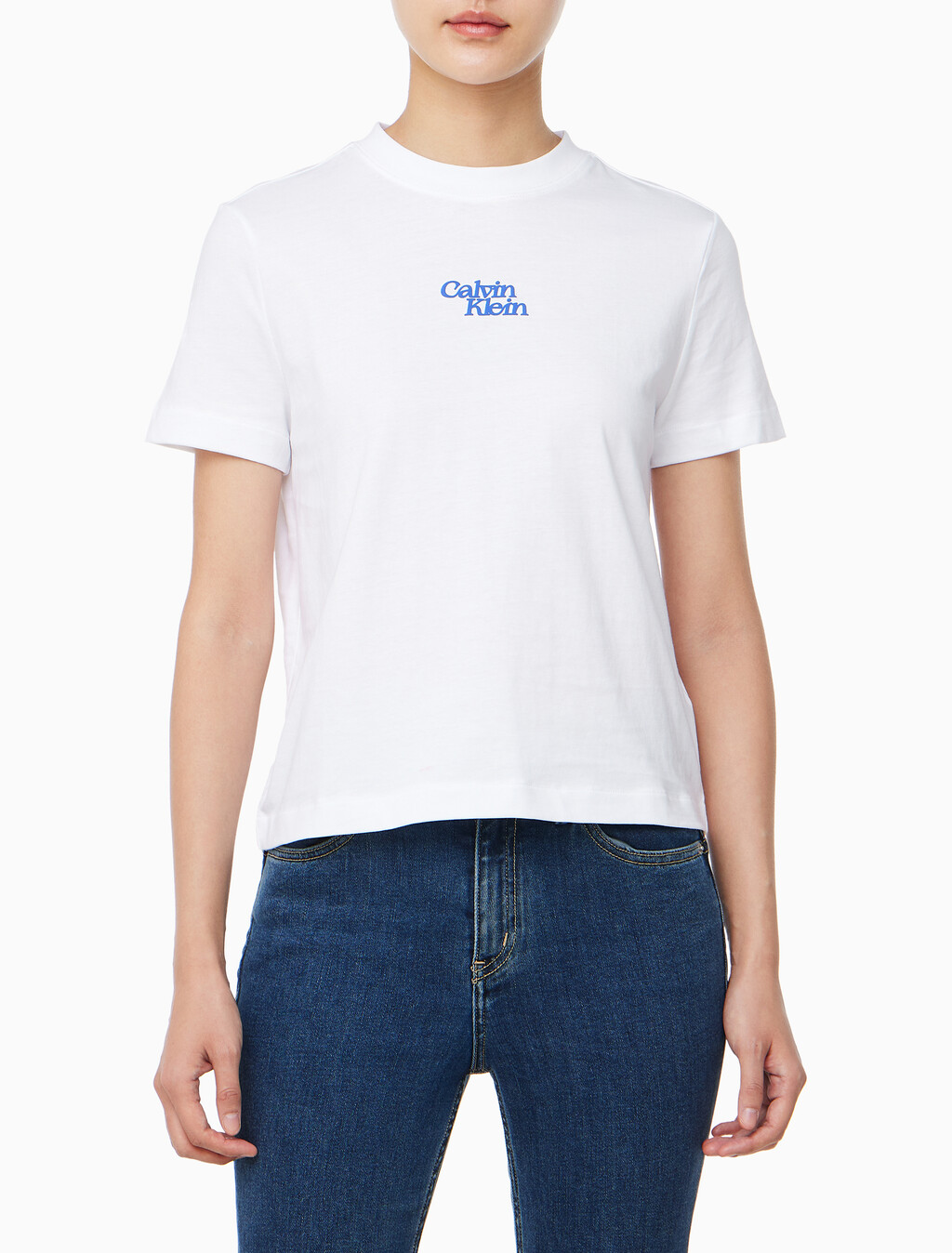 Buy 여성 플럭 로고 반팔 티셔츠 in color BRILLIANT WHITE