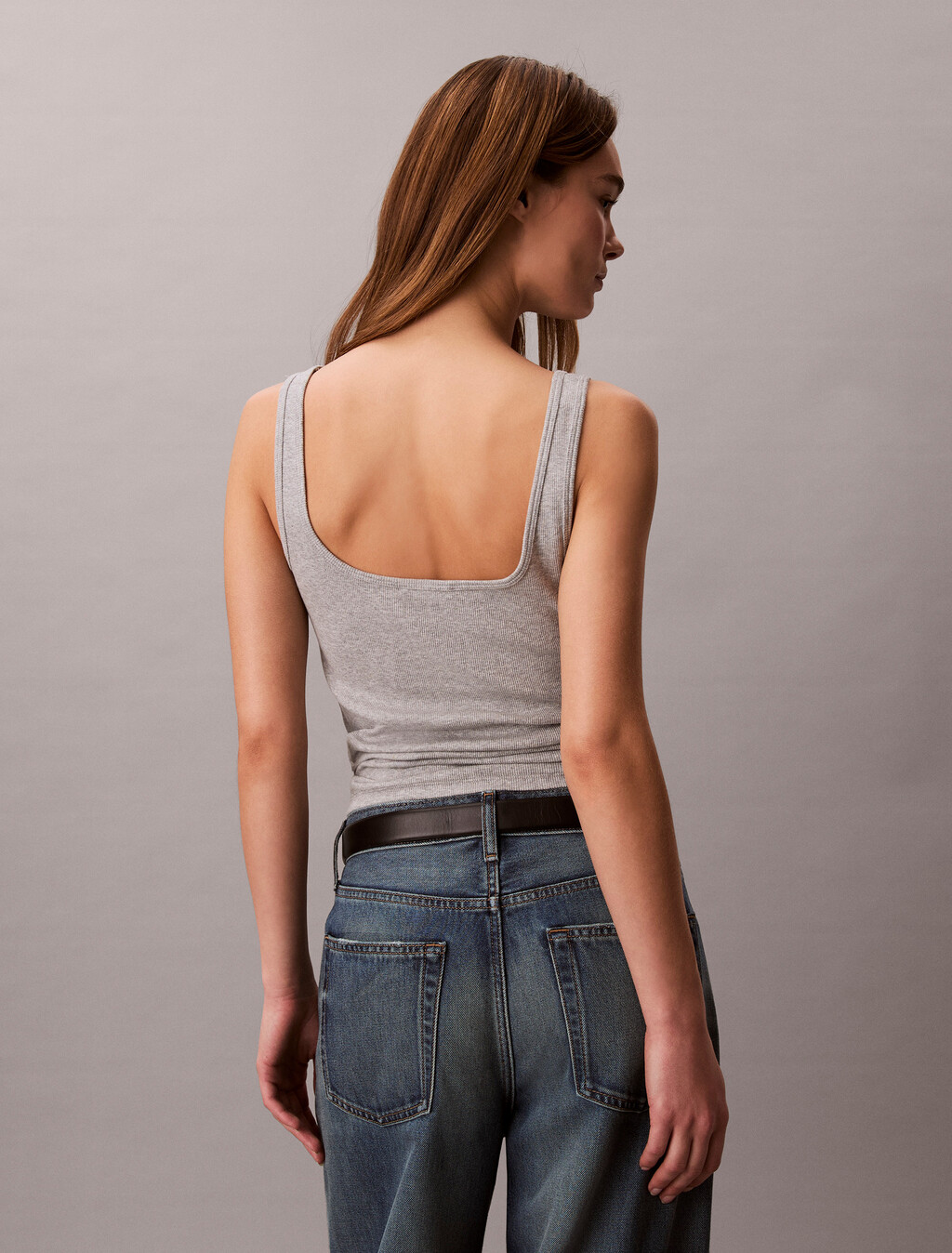 Buy 여성 모노로고 스쿱 립 탱크탑 in color HEROIC GREY HEATHER