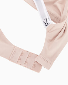 Buy 여성 테일러드 로고 AF 브라렛 in color BEECHWOOD
