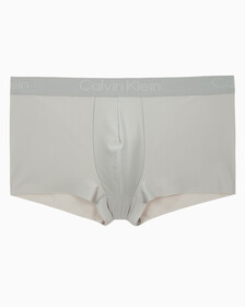 Buy 남성 CK 블랙 마이크로 싱글 로우라이즈 트렁크 in color GREY PURPLE