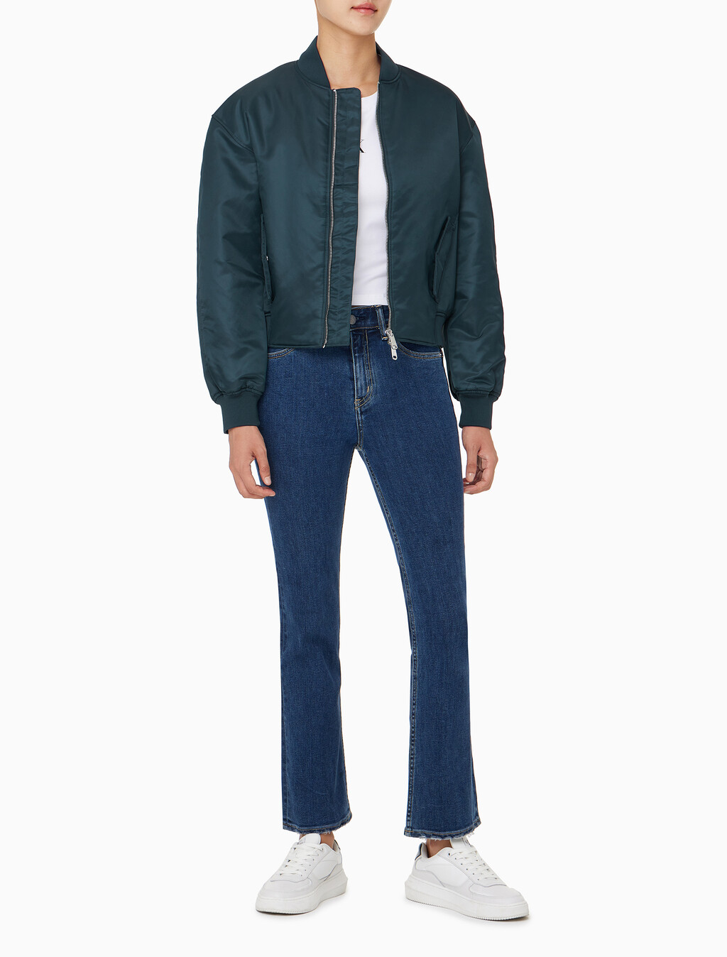 Buy 여성 필드 나일론 보머 자켓 in color NAVY