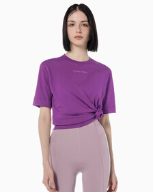 Buy 여성 릴렉스 핏 에센셜 반팔 티셔츠 in color AMETHYST