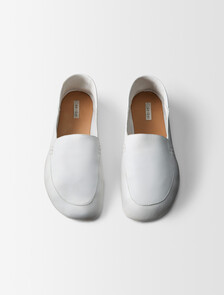 Buy VELA - ART HORSE DEAN in color WHITE