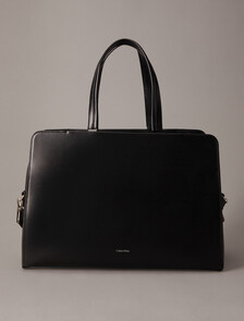 Buy 라지 사첼백 39 in color BLACK BEAUTY