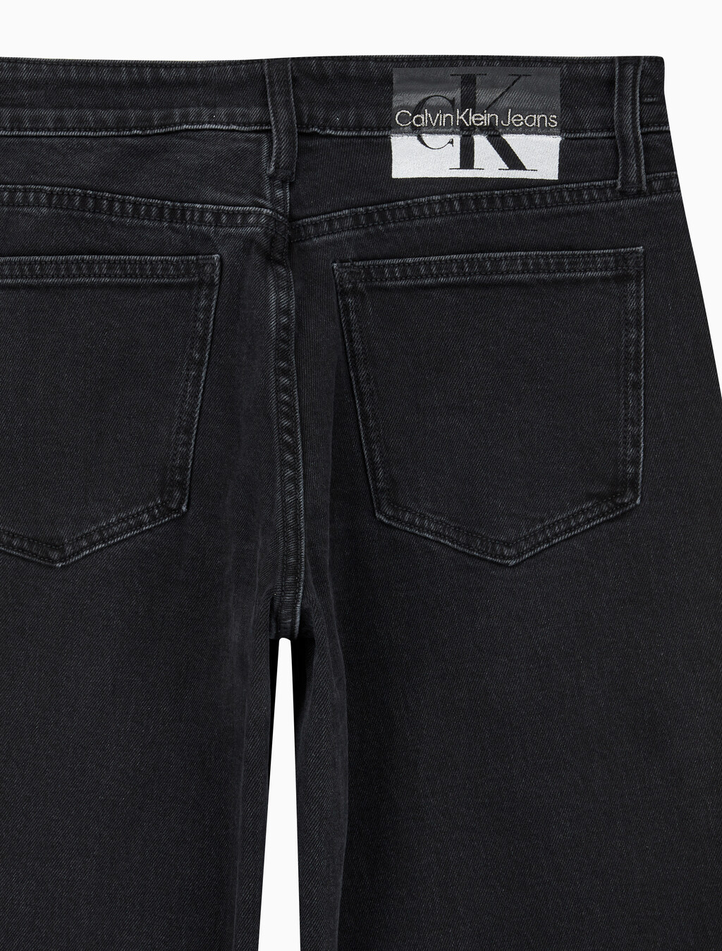 Buy 여성 로우라이즈 배기핏 블랙 데님 in color WASHED BLACK LOGO LACE
