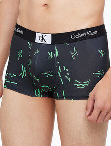 Buy 남성 1996 마이크로 로우라이즈 드로즈 in color BLACK/GREEN