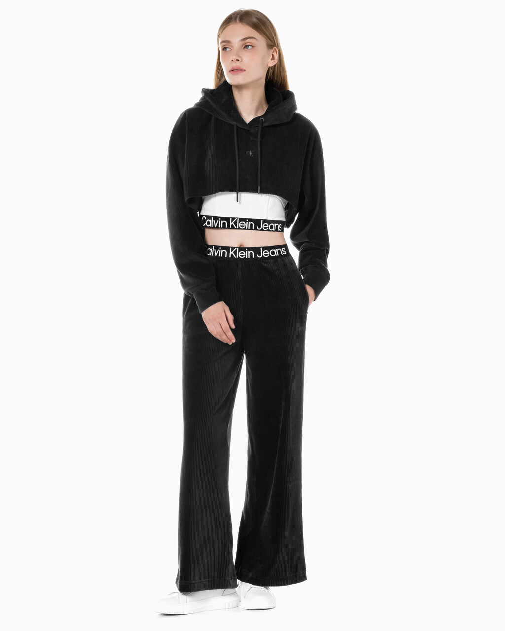 Buy 여성 벨벳 와이드레그 팬츠 in color CK BLACK