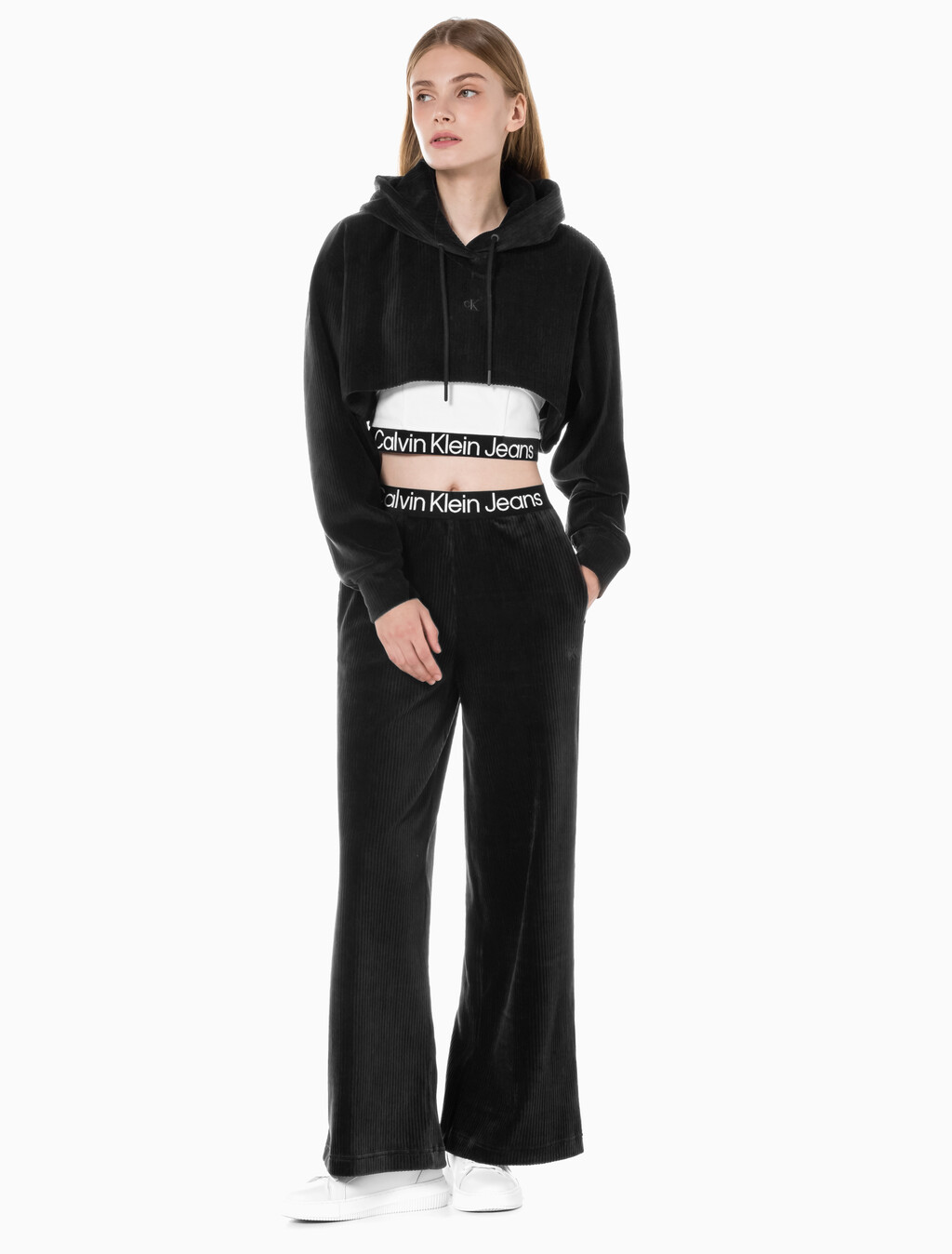 Buy 여성 벨벳 와이드레그 팬츠 in color CK BLACK