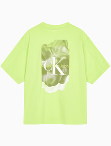 Buy 남성 릴렉스핏 그래픽 기능성 반팔 티셔츠 in color GREEN