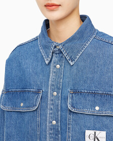 Buy 여성 오버사이즈핏 미드블루 크롭 데님 재킷 in color MID BLUE BACK EMBRO