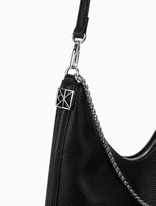 Buy 여성 하드웨어 엠블럼 페블 호보 백 in color BLACK