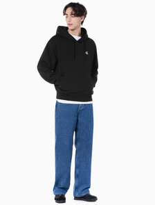 Buy 남성 와이드핏 미드블루 데님 in color MID BLUE BACK EMBRO