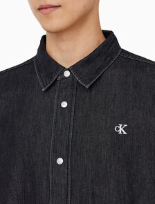 Buy 남성 릴렉스핏 데님 셔츠 in color WASHED BLACK LOGO LACE