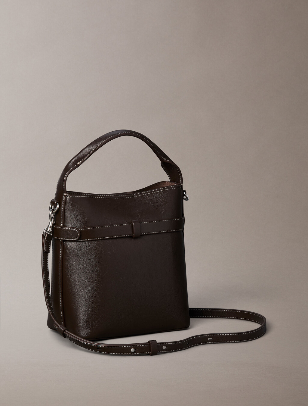 Buy 여성 버클 미니 버킷 크로스바디 백 in color Brown