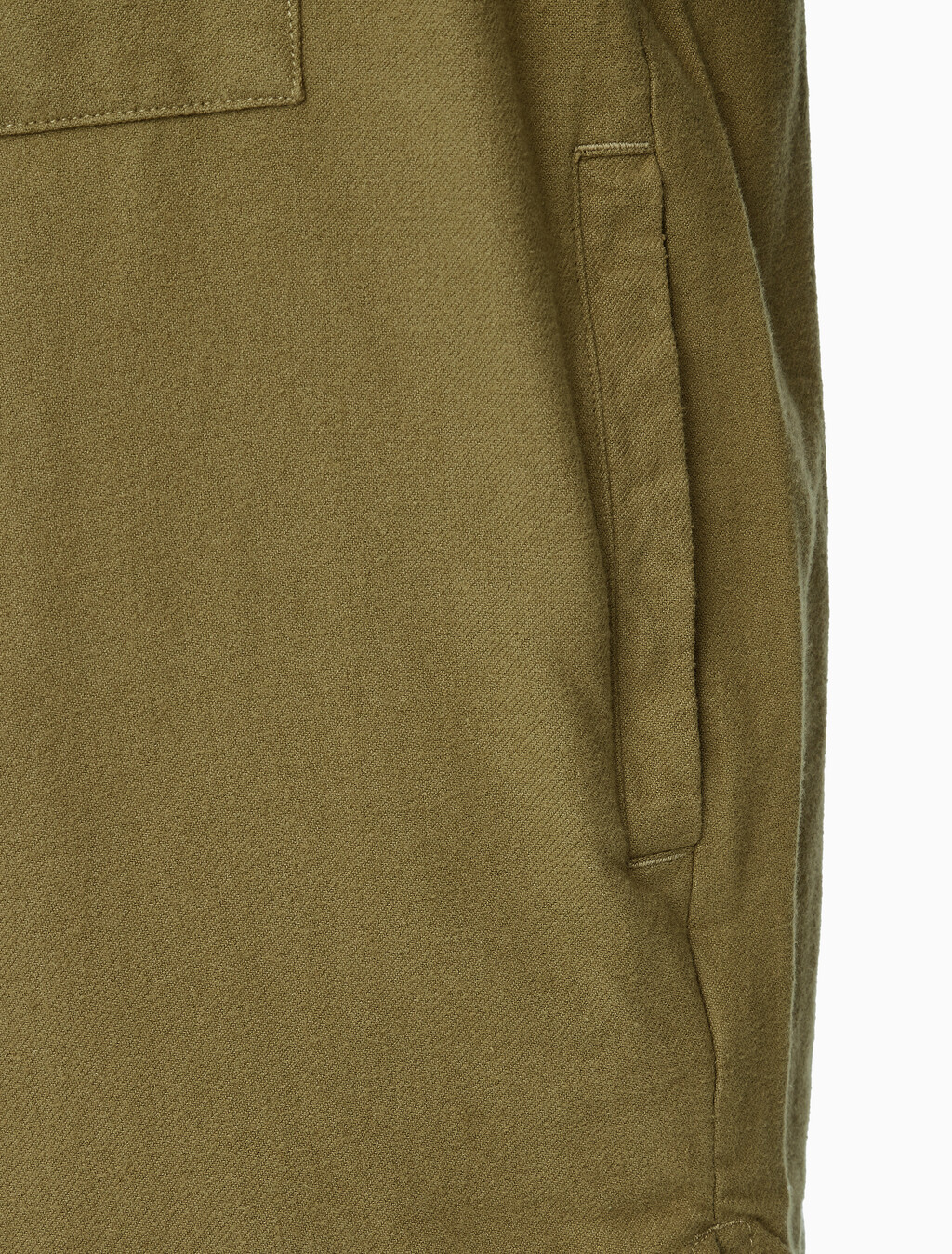 Buy 남성 릴렉스핏 플란넬 오버셔츠 in color OLIVE