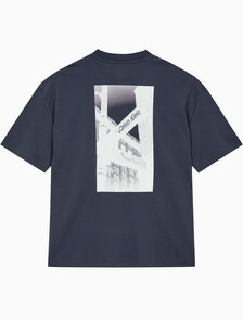 Buy 남성 NYCK 그래픽 반팔 티셔츠 in color NAVY
