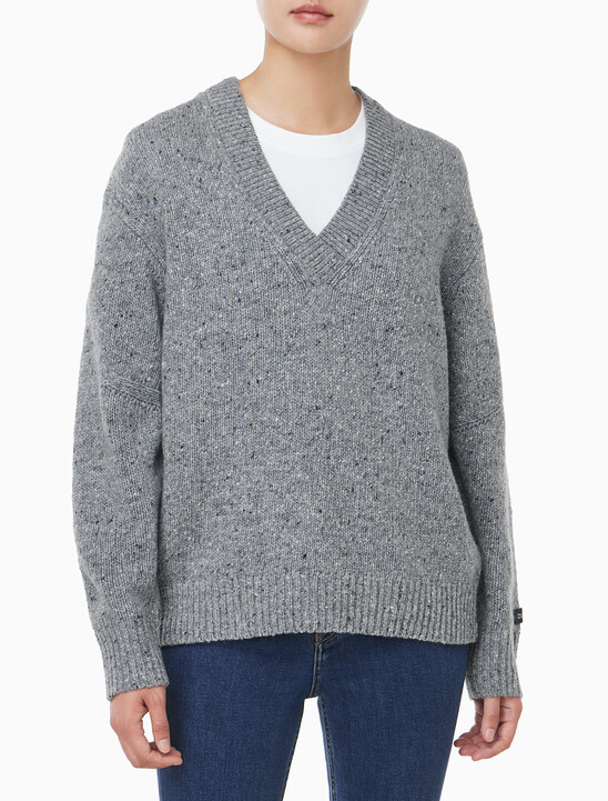 여성 L/S 청키 브이넥 스웨터