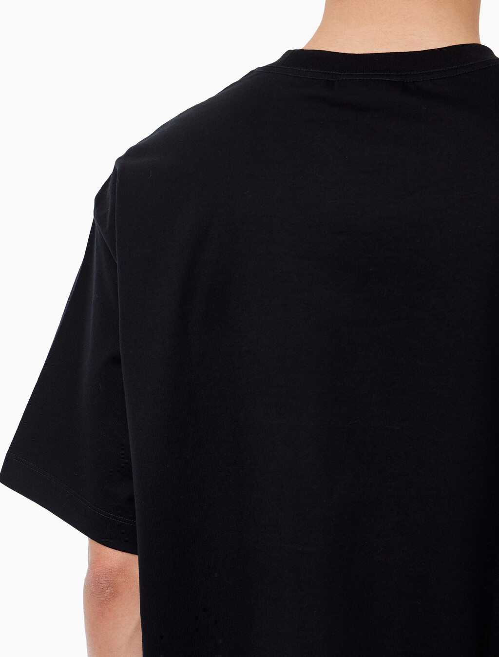 Buy 남성 릴렉스핏 히어로 모노그램 로고 반팔 티셔츠 in color BLACK